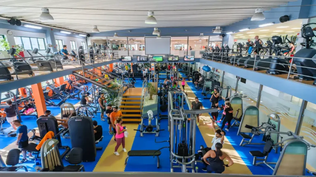 Academias em alta, como fazer para ser fitness, sem gastar nada, as dicas estão no blog Dica Pronta.