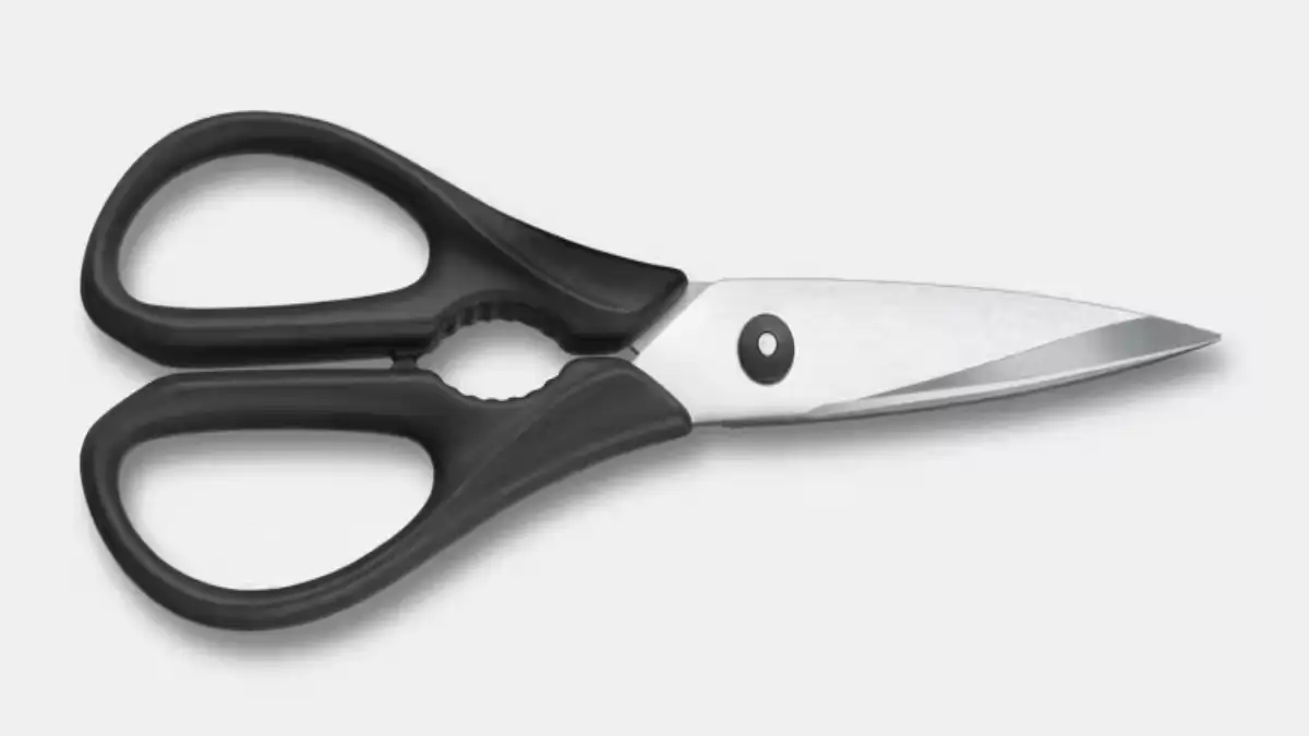 Ferramentas caseiras, tesoura, no blog Conversa Pronta