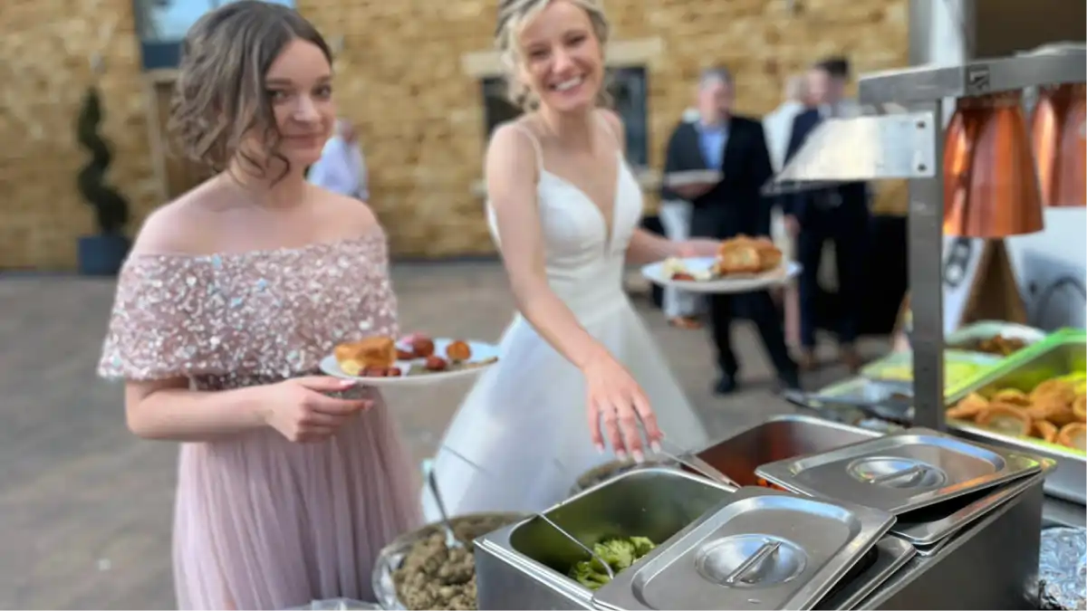 Jantar de casamento com pratos simples e saborosos, sem perder o glamour, no blog Dica Pronta.