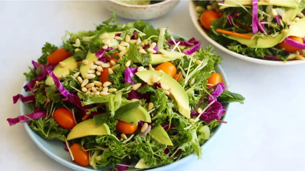 Prato com Saladas detox, receitas no Blog Dica Pronta.