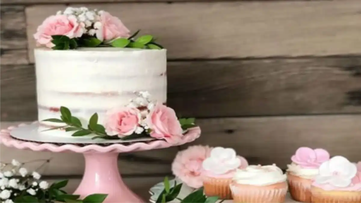 A festa de 15 anos com dúvidas sobre o bolo respondidas no blog Dca Pronta.