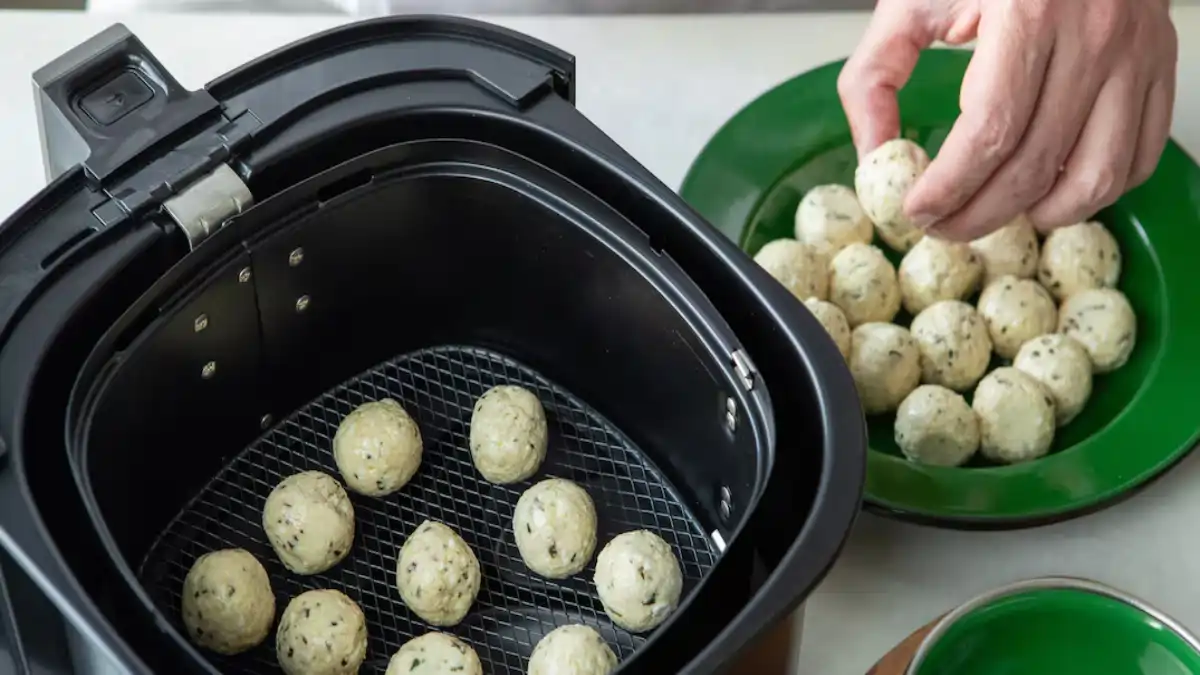 A Air Fryer, de várias marcas, para preparo de diversas receitas rápidas, dicas no blog Conversa Pronta.