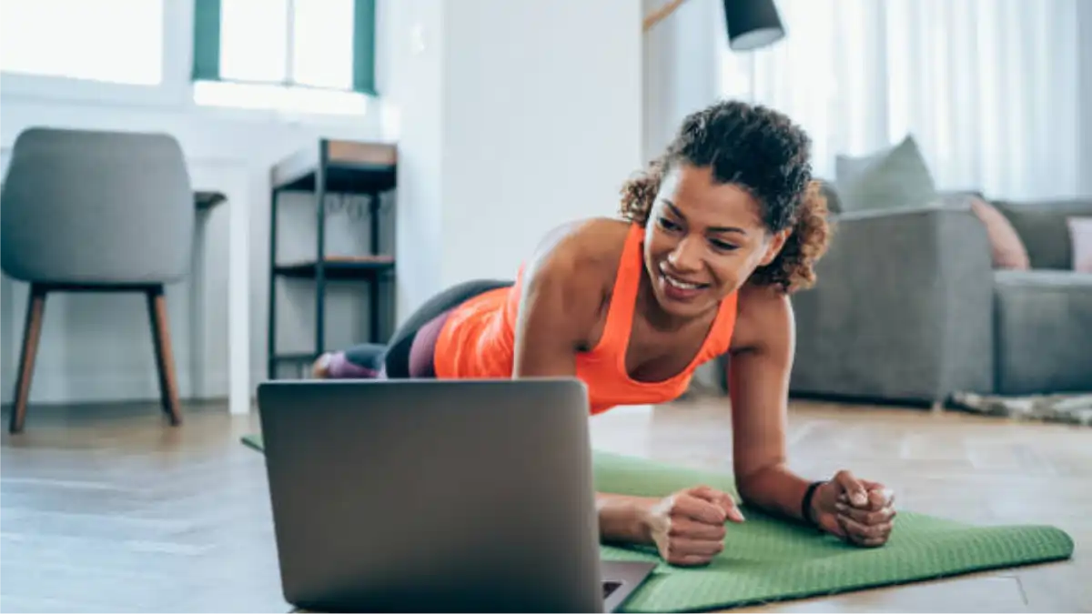 Apps gratuitos, aplicativos, mostrando exercícios de fitness no blog Conversa Pronta. Com passo a passo completo e dicas.