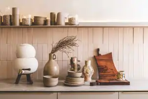 Erros comuns na cerâmica fria. Veja o passo a passo no blog Conversa Pronta.